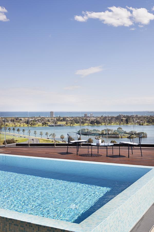 Tyrian Albert Park Lake Melbourne Eksteriør bilde View from the rooftop pool