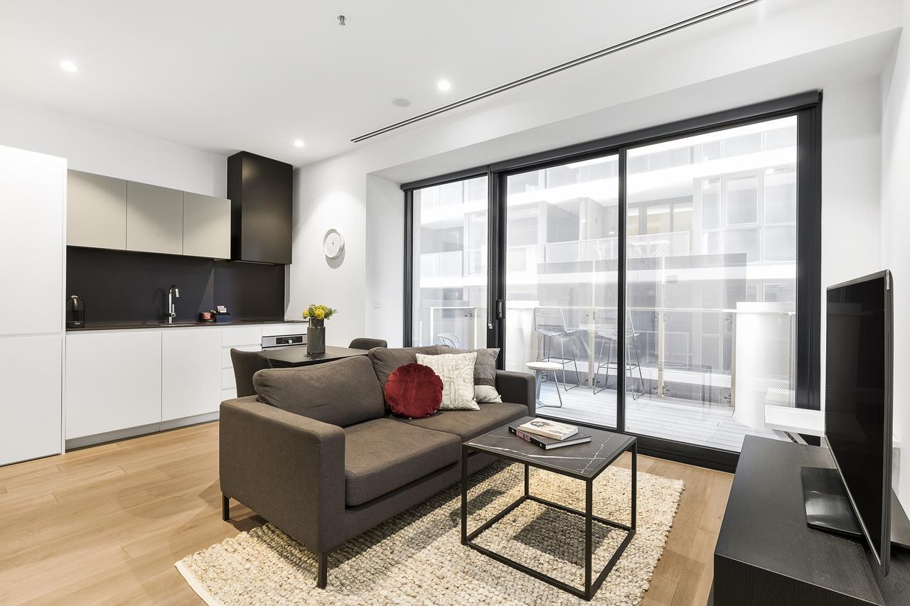 Tyrian Albert Park Lake Melbourne Eksteriør bilde A typical apartment interior