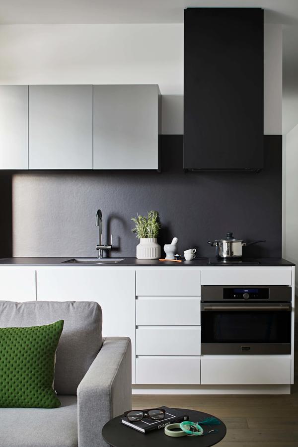 Tyrian Albert Park Lake Melbourne Eksteriør bilde A modern kitchen